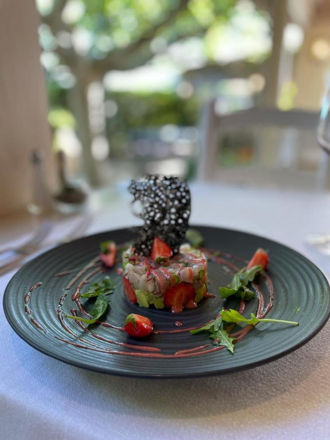 Hotel De La Plage - Hdlp Bormes-les-Mimosas Exteriör bild
