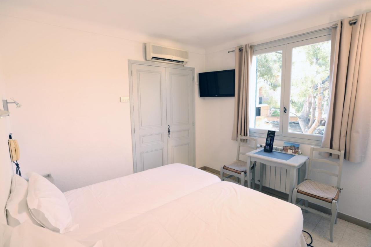 Hotel De La Plage - Hdlp Bormes-les-Mimosas Exteriör bild